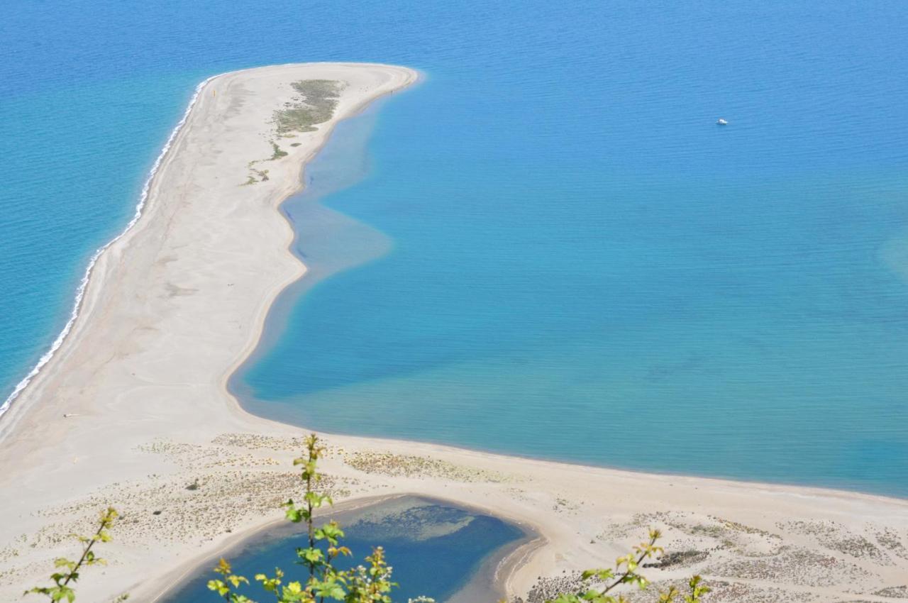 올리베리 Casa Benny Difronte Al Mare 아파트 외부 사진